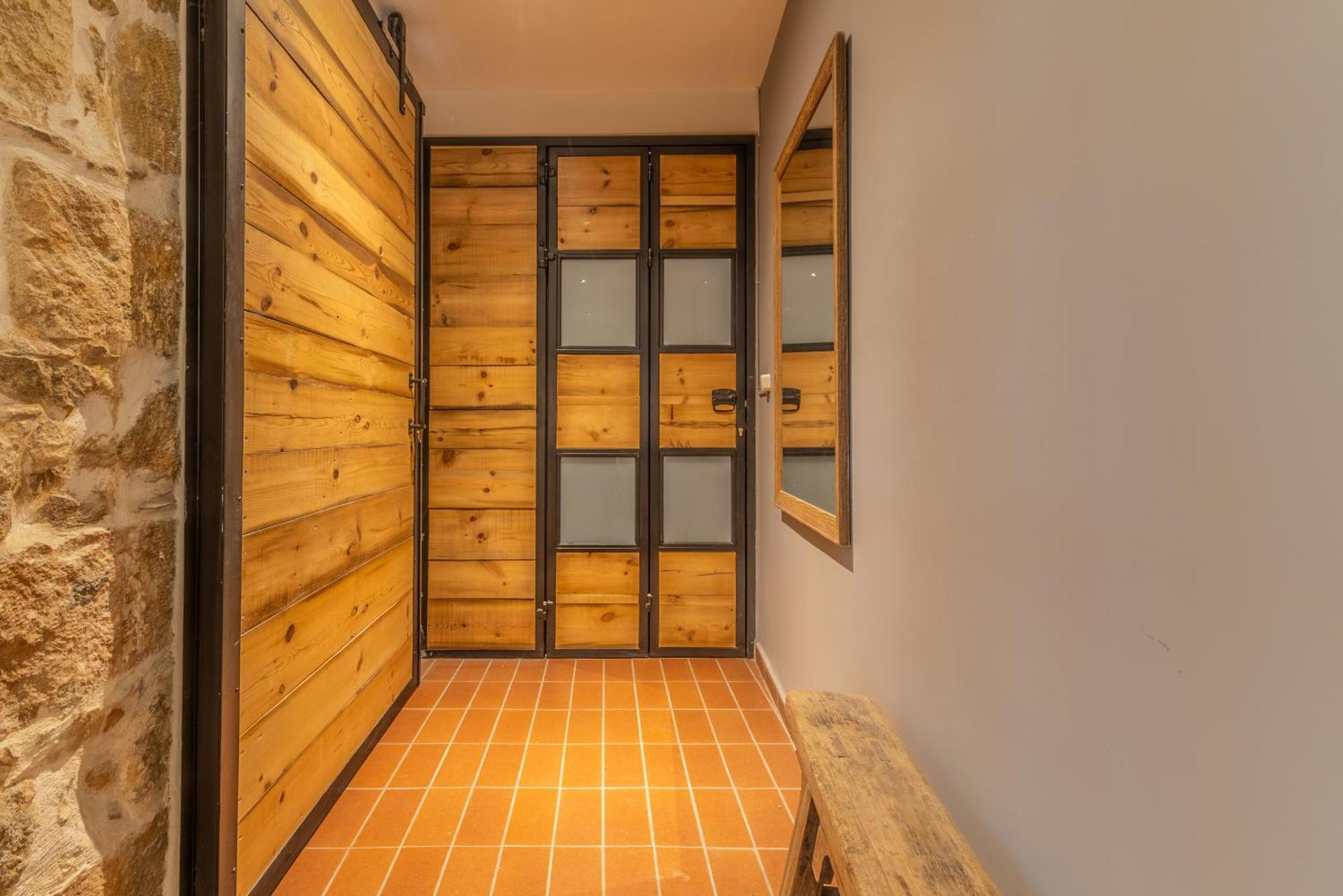 City Loft Near The Airport With Seaview Heraclión Exterior foto