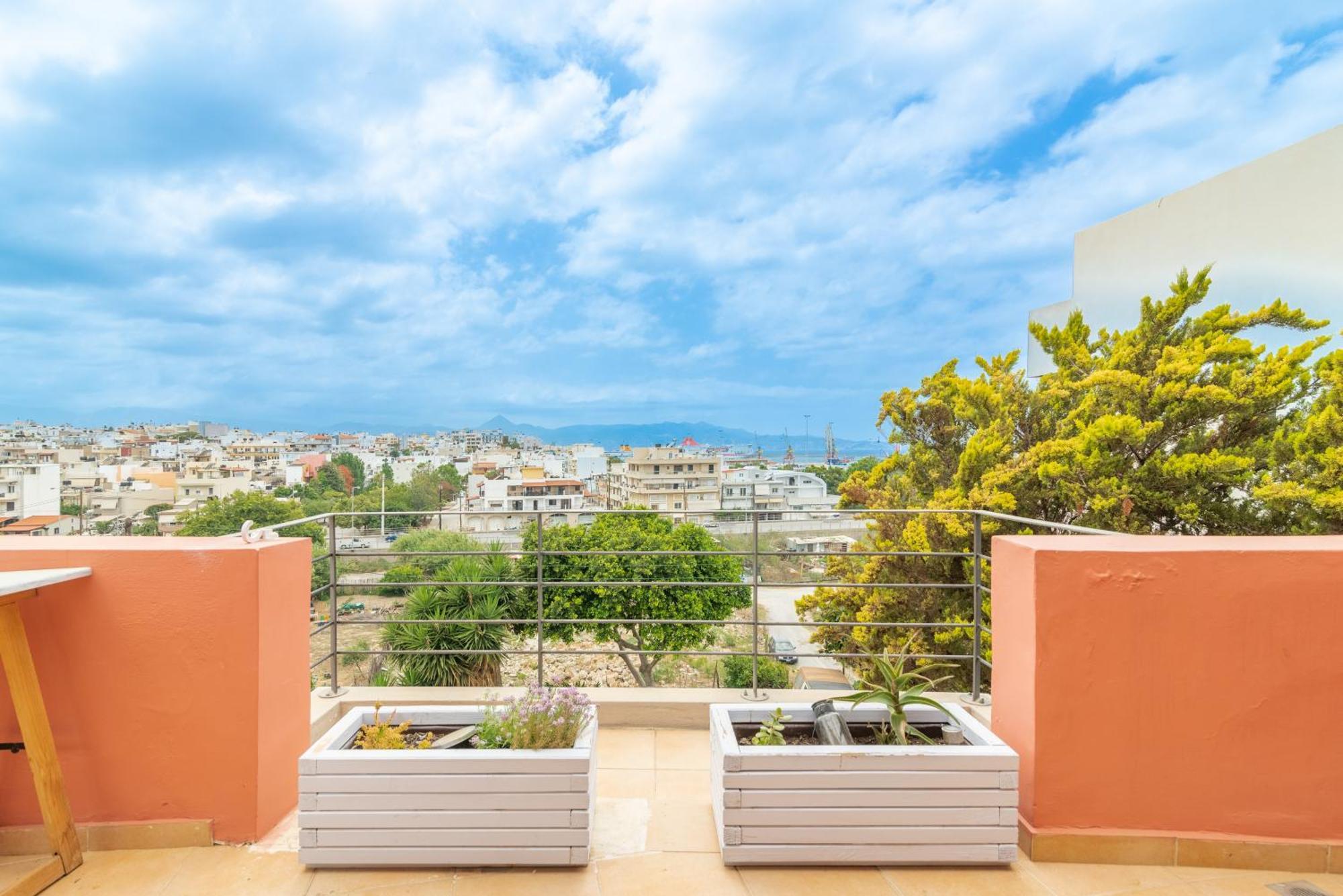 City Loft Near The Airport With Seaview Heraclión Exterior foto